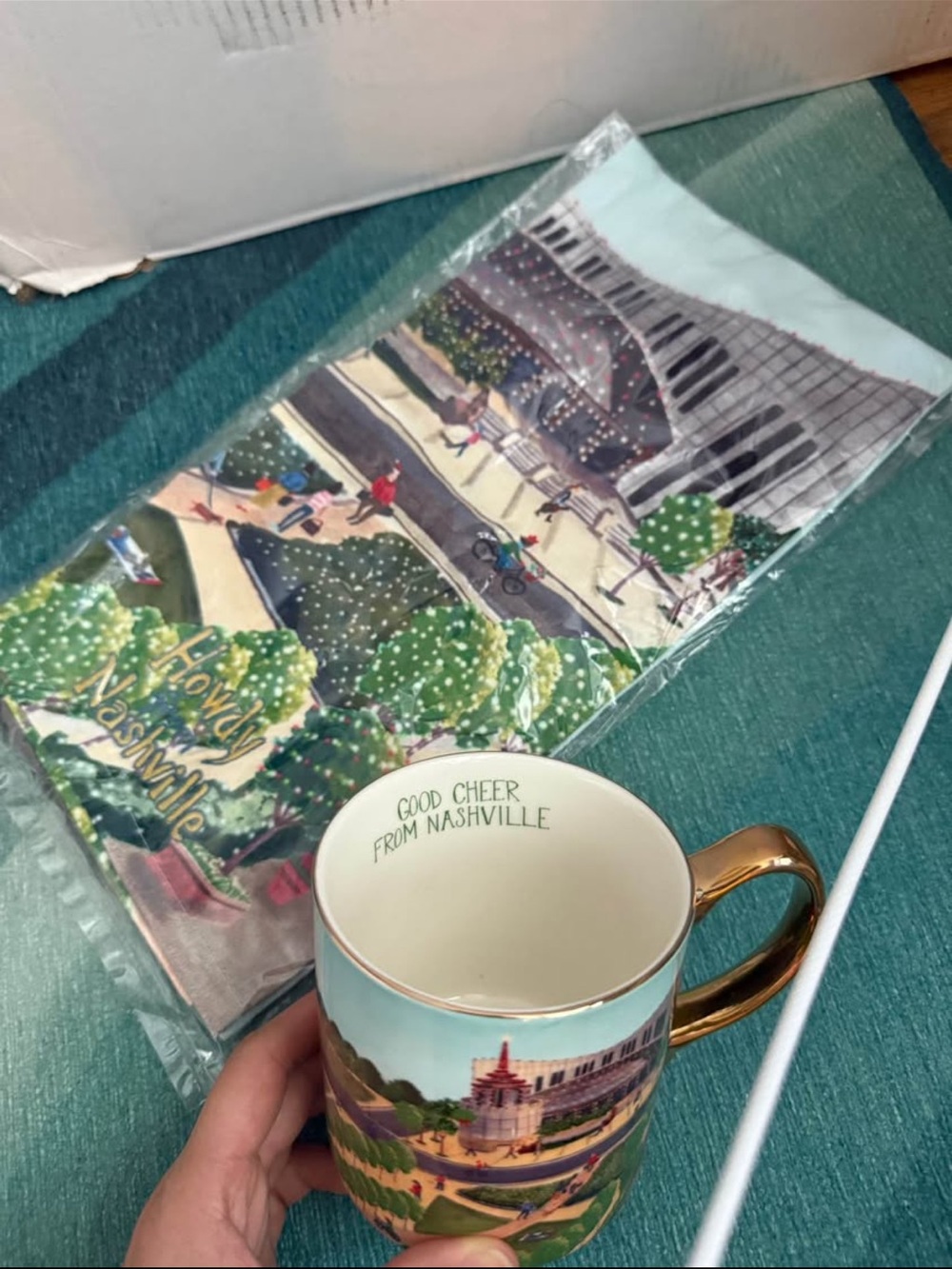 Nashville Souvenir Mug and Kitchen Towel
